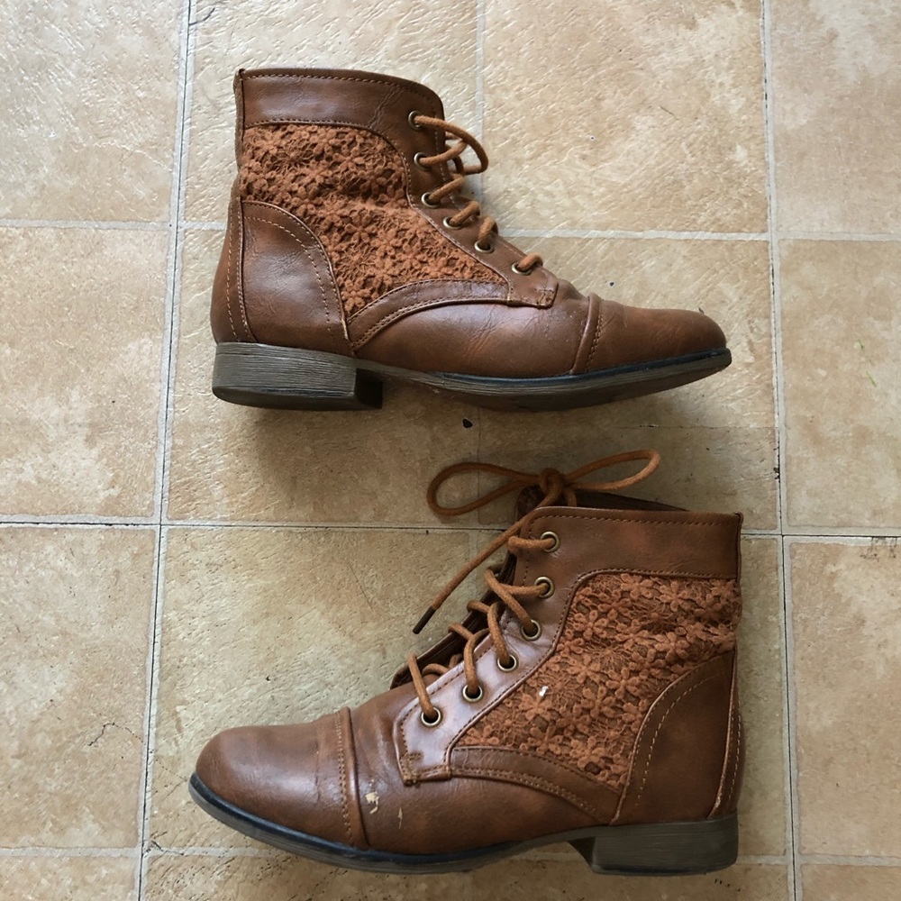 Women’s Lace Up Combat Boots Brown Sz 6